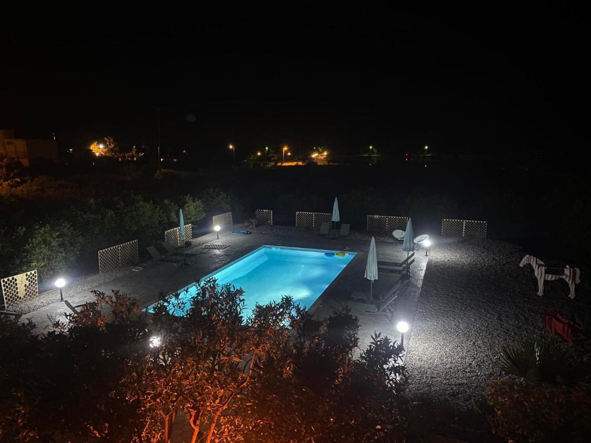 Apartamento Ktima Klimentini Vivári Exterior foto